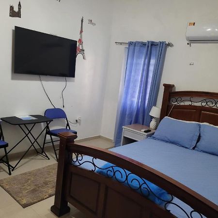 Sky Blue Residence Lower Prince's Quarter Экстерьер фото
